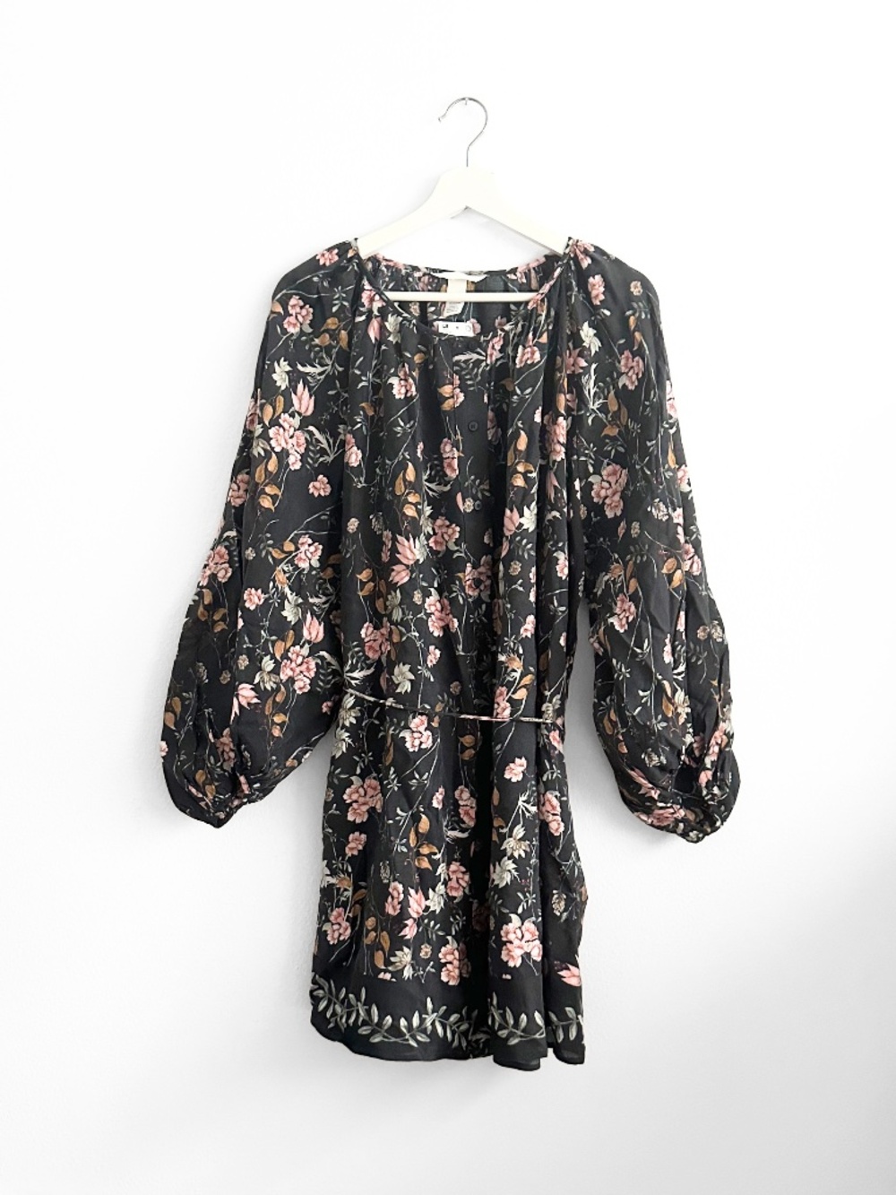 NWT H&M Pretty Women's Dress Bishop Long Sleeves Knee Length Floral Gray Large